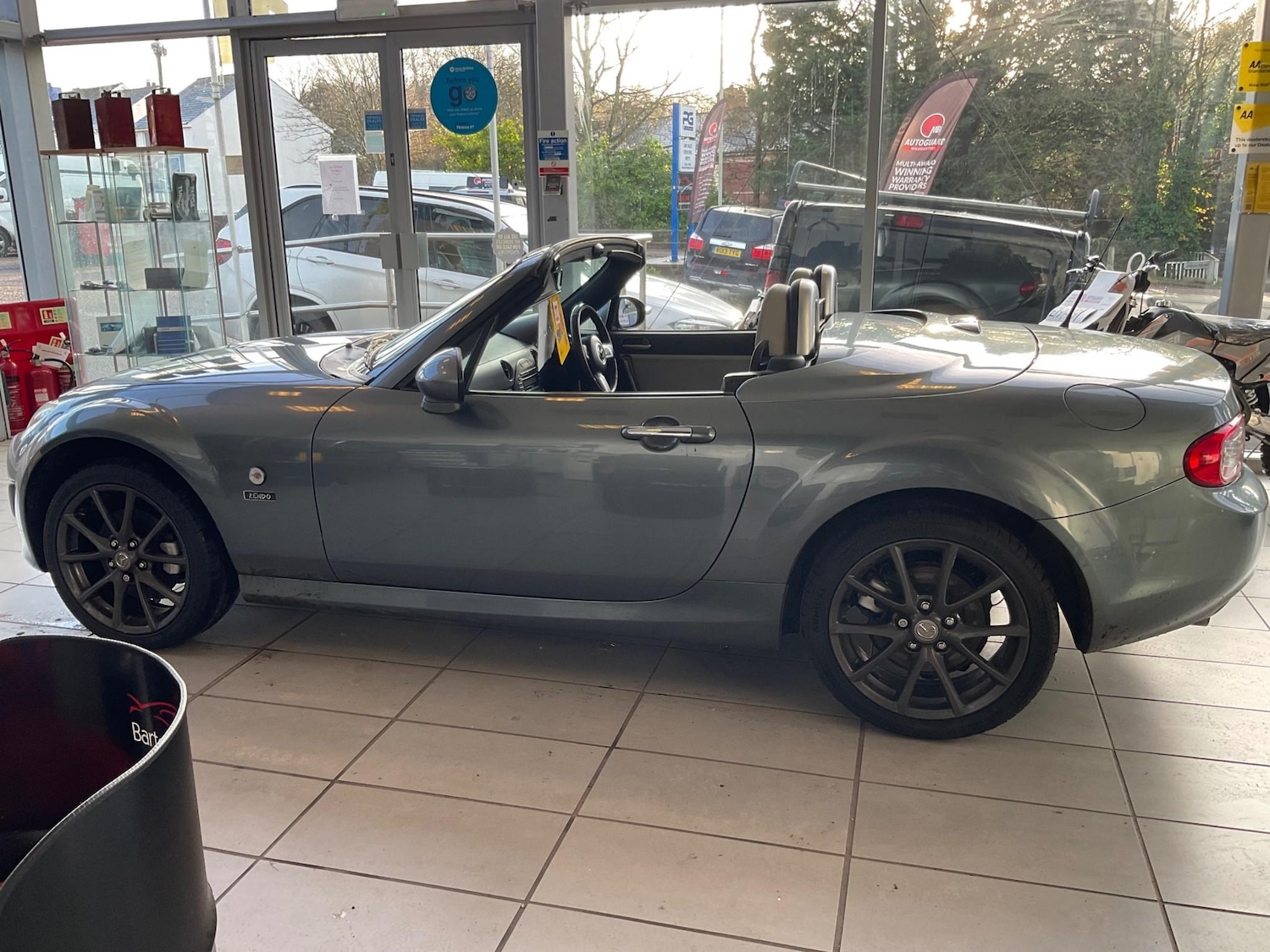 Used Mazda MX-5 2011 for sale - 76961256: Photo 8