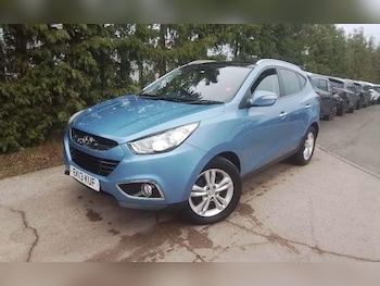 2013 (13) - 1.7 CRDi Premium 5dr 2WD