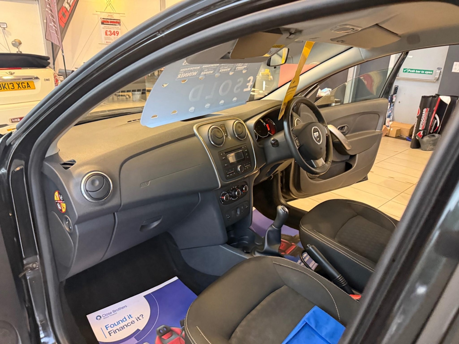 Used Dacia Sandero 2015 for sale - 76405508: Photo 14