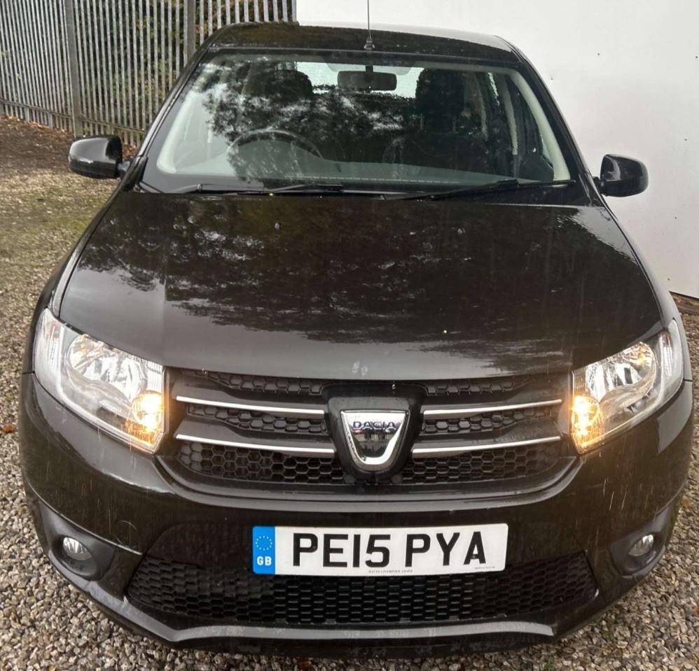 Used Dacia Sandero 2015 for sale - 76405508: Photo 2