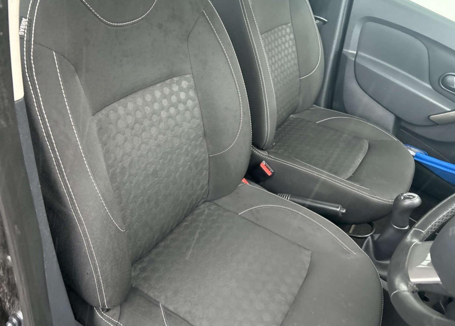 Used Dacia Sandero 2015 for sale - 76405508: Photo 8