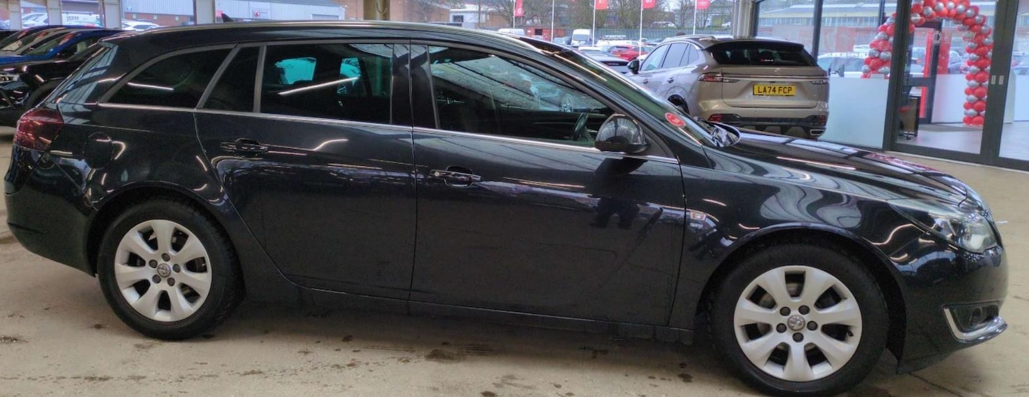 Used Vauxhall Insignia 2016 for sale - 77582396: Photo 2