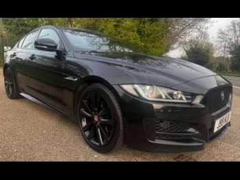 2015 (J) - Xe R-sport D Auto 4-Door