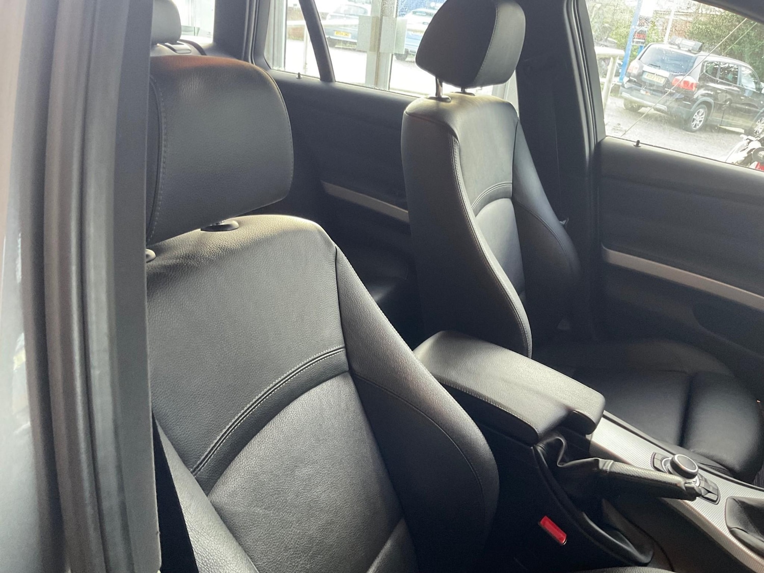 Used BMW 3 Series 2011 for sale - 77128607: Photo 12