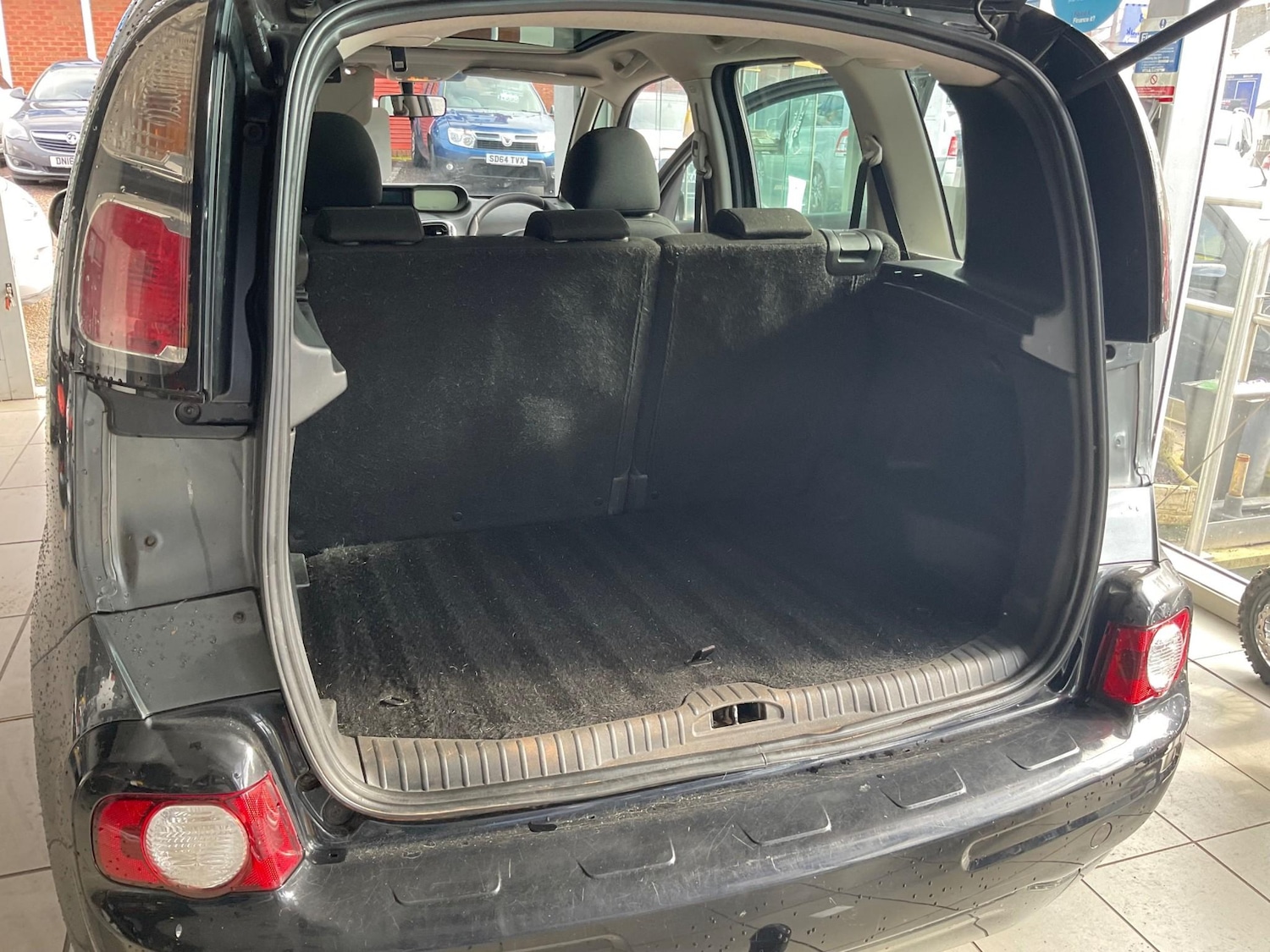 Used Citroen C3 Picasso 2014 for sale - 77139254: Photo 12