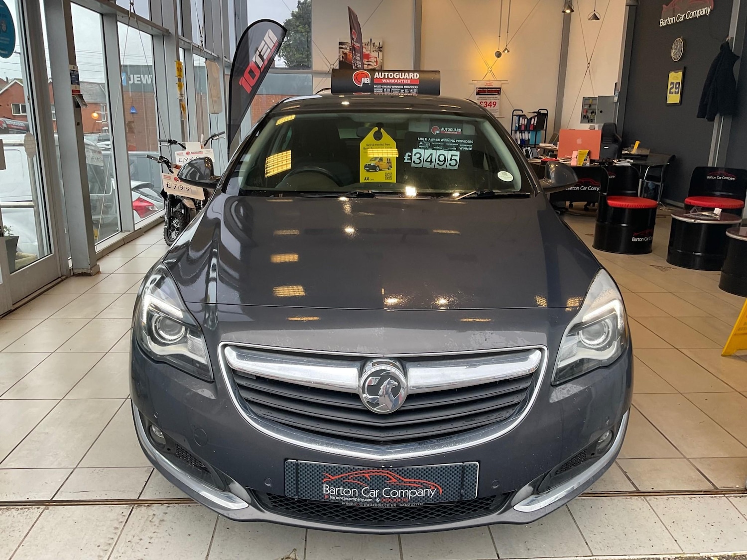 Used Vauxhall Insignia 2016 for sale - 77779350: Photo 2