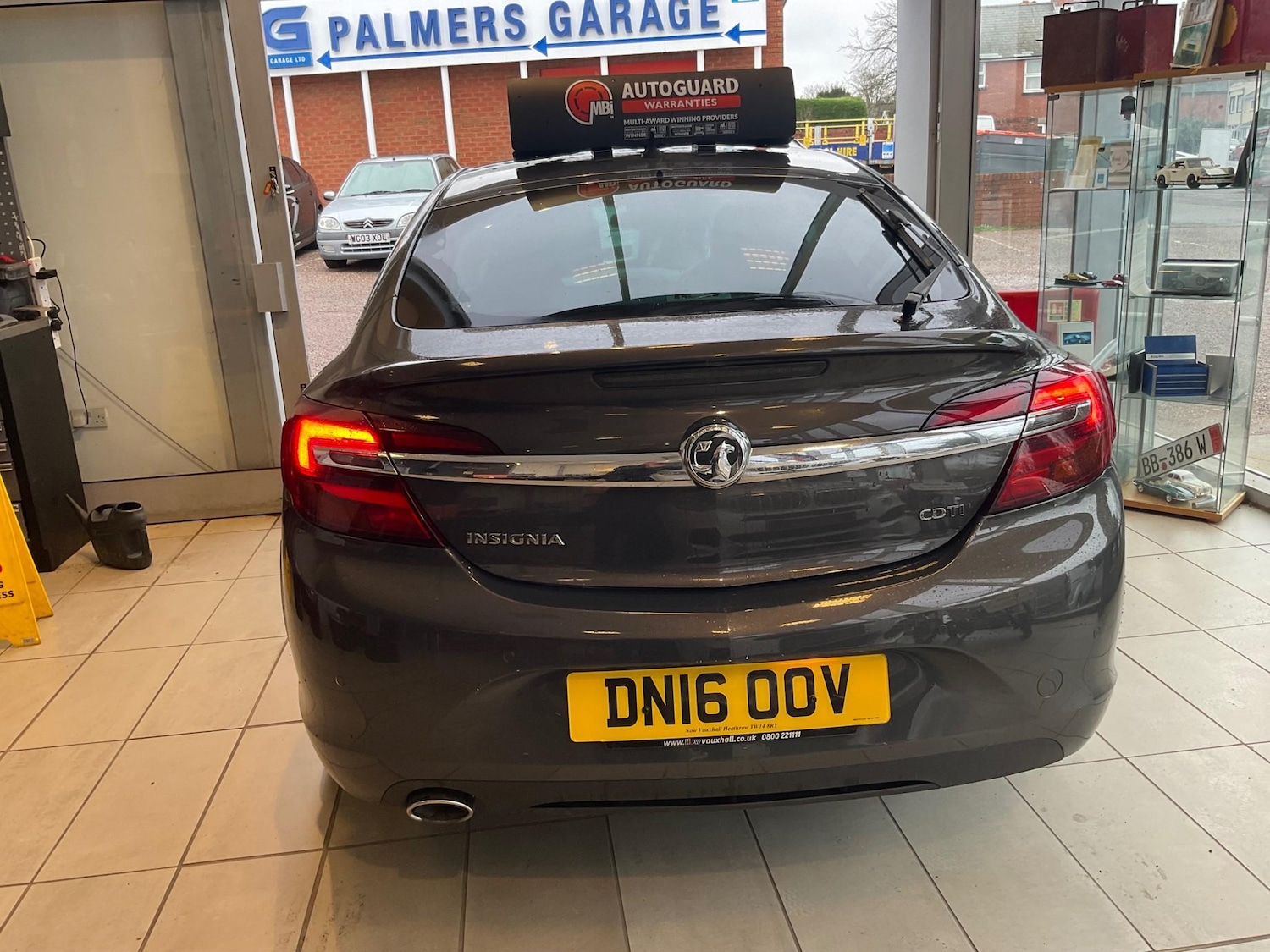 Used Vauxhall Insignia 2016 for sale - 77779350: Photo 5
