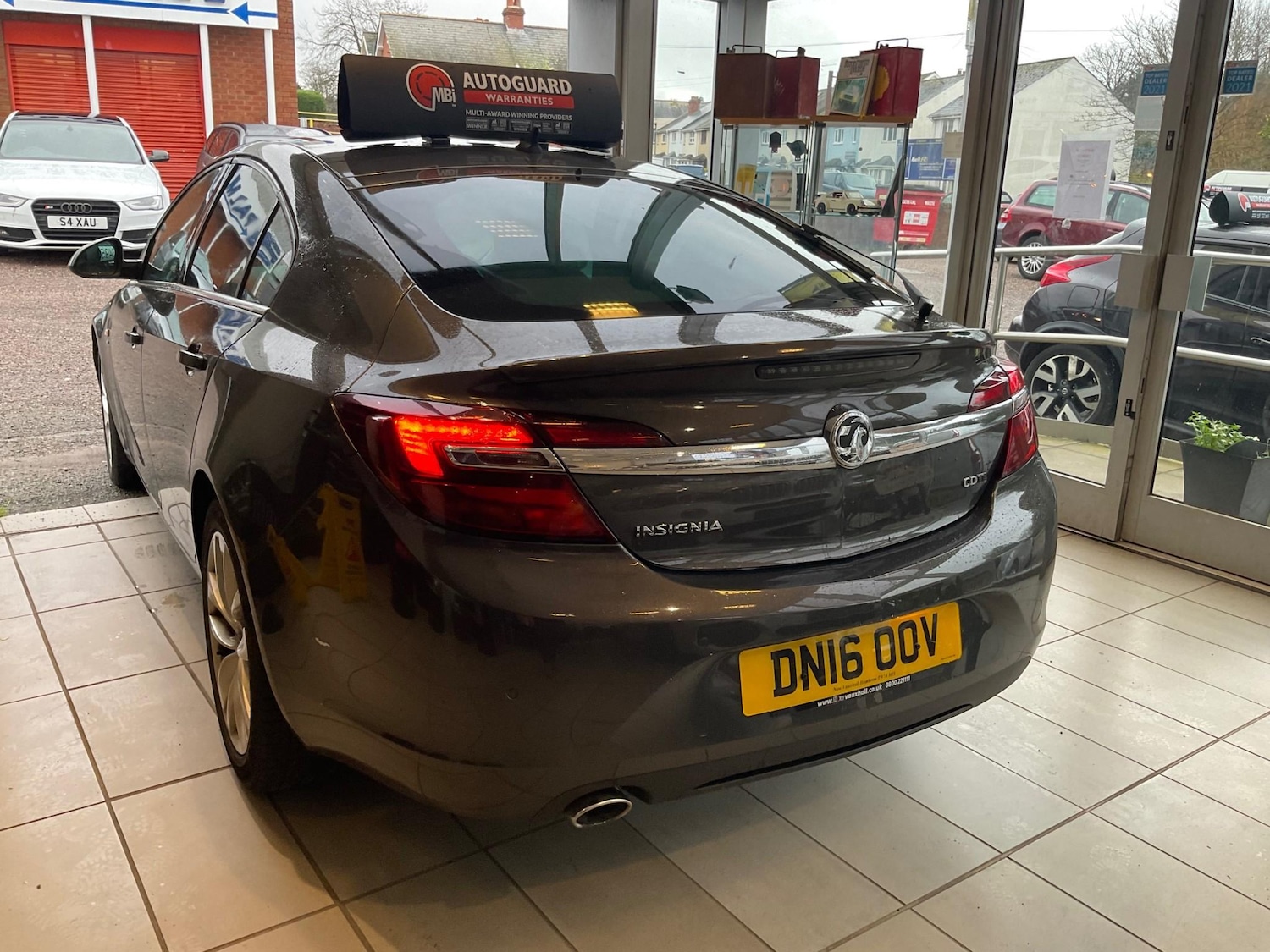 Used Vauxhall Insignia 2016 for sale - 77779350: Photo 6