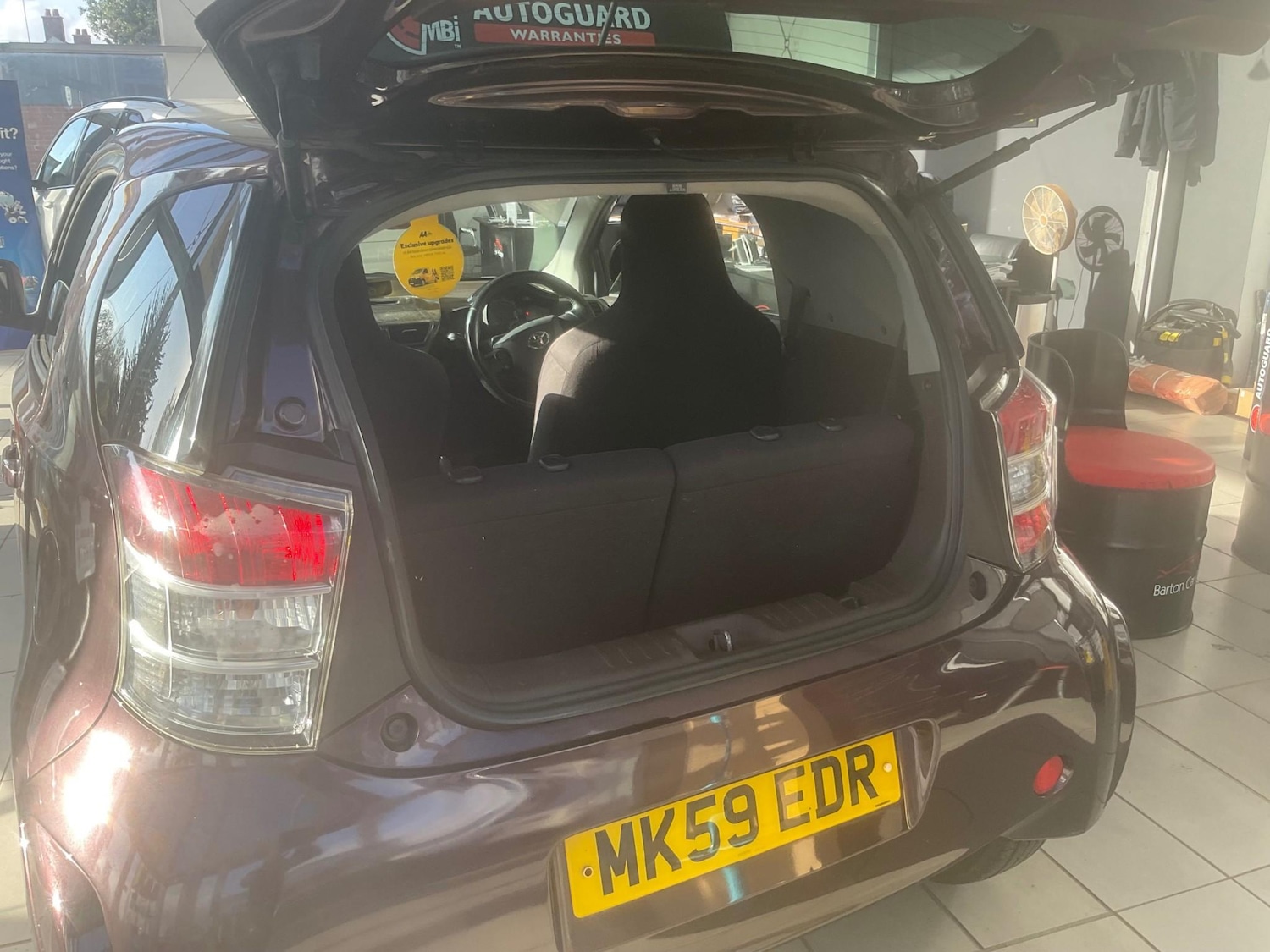 Used Toyota IQ 2010 for sale - 76569116: Photo 18