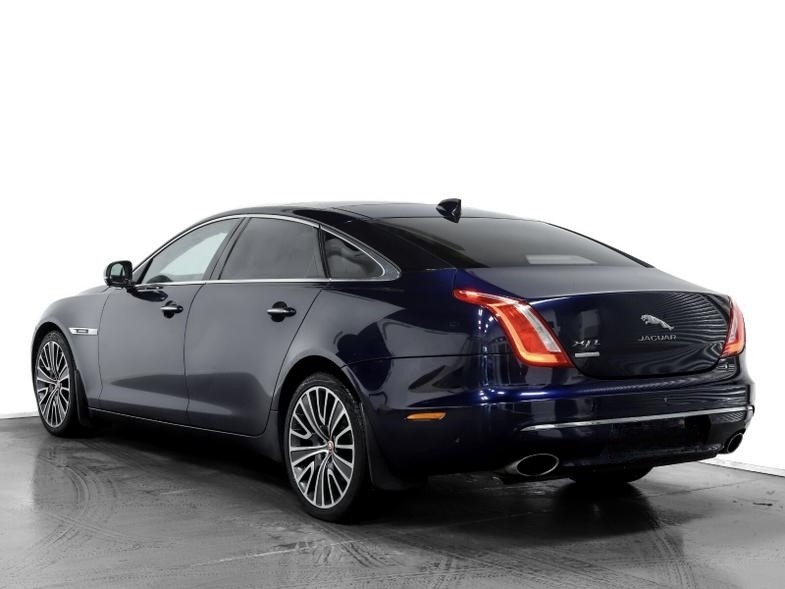 Used Jaguar XJ 2016 for sale - 77735800: Photo 2