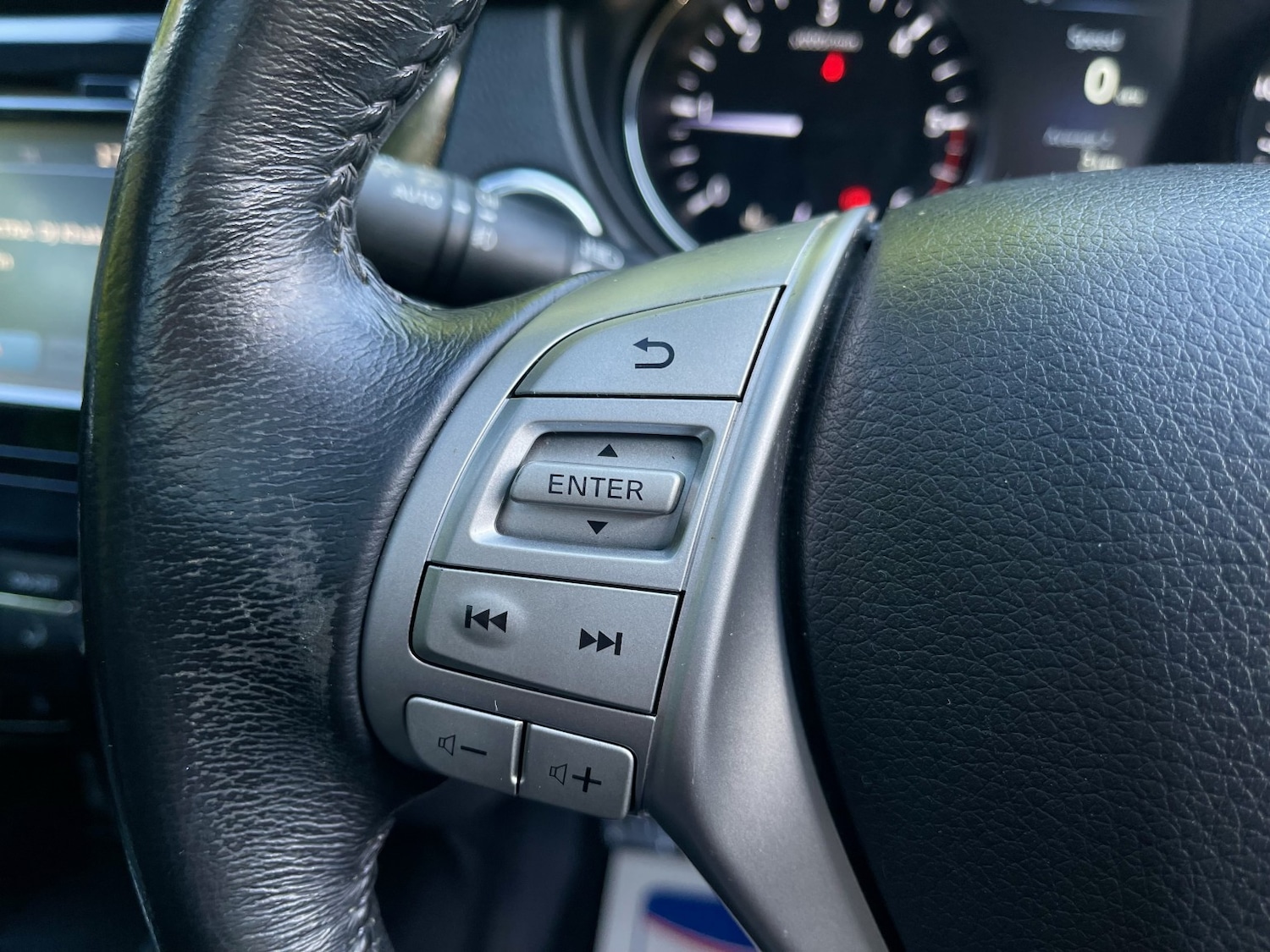 Used Nissan X-Trail 2015 for sale - 77584463: Photo 51