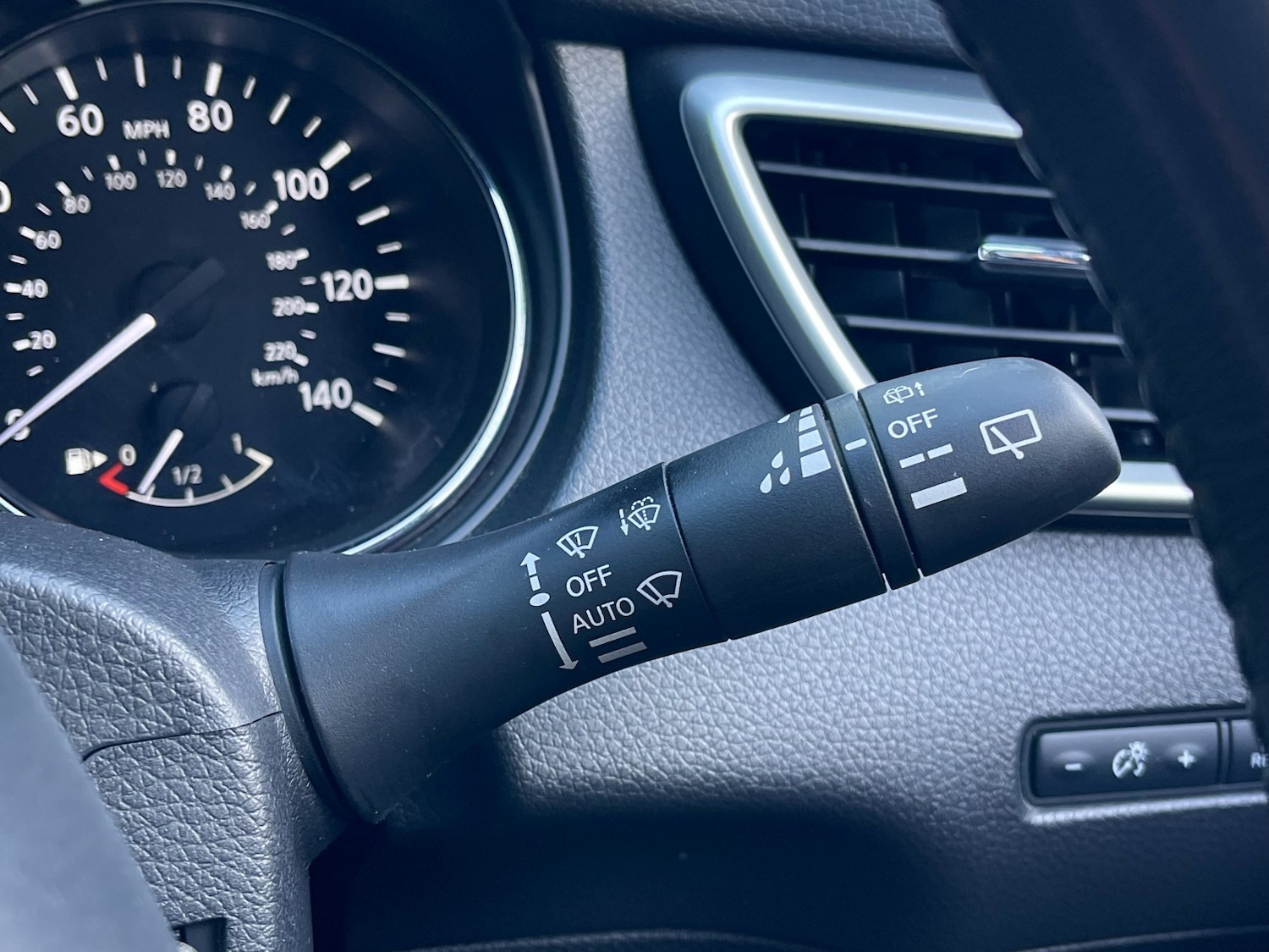 Used Nissan X-Trail 2015 for sale - 77584463: Photo 54