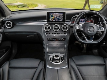 Used Mercedes-Benz GLC 2018 for sale - 77342656: Photo