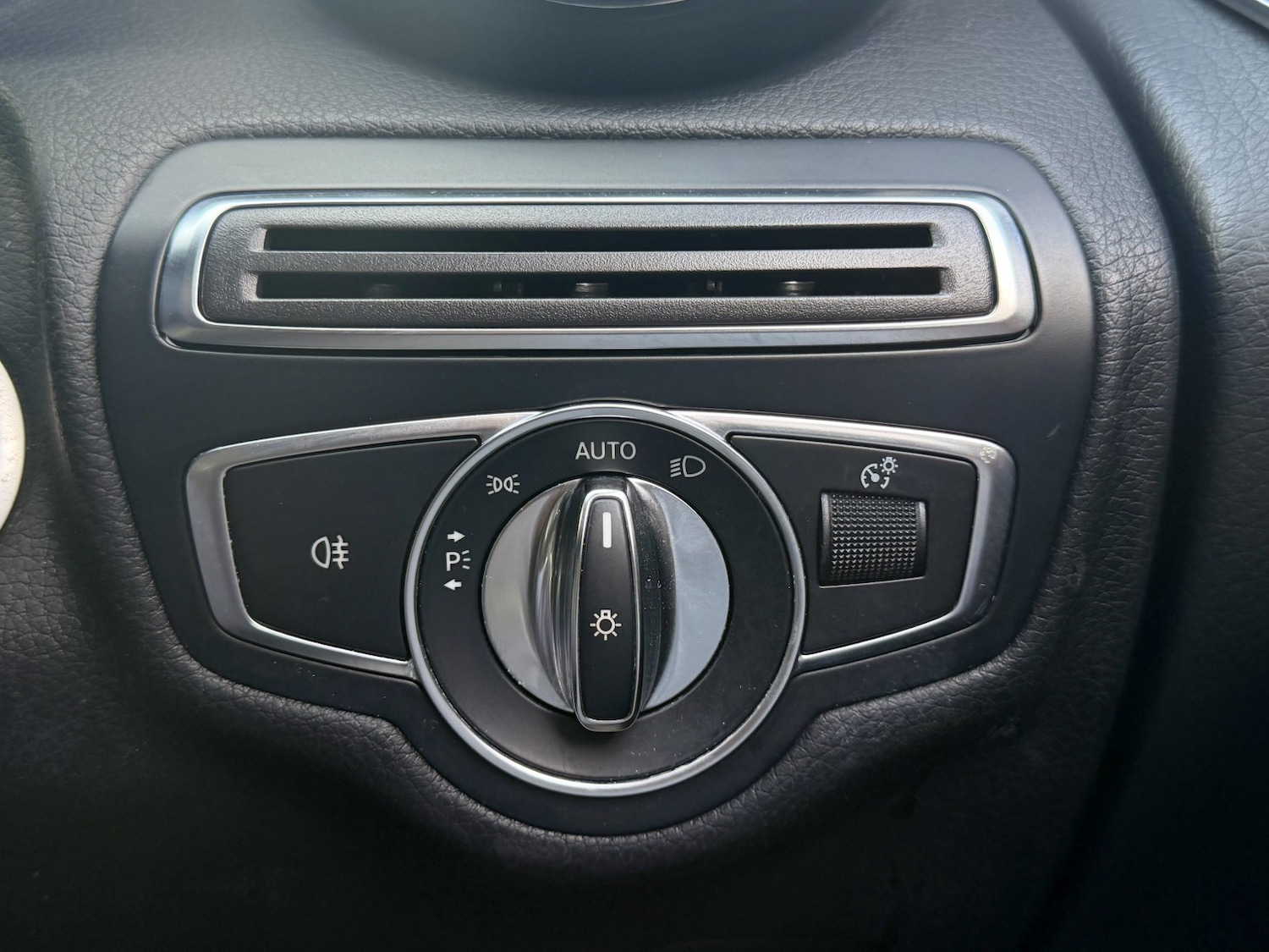 Used Mercedes-Benz GLC 2018 for sale - 77342656: Photo 50