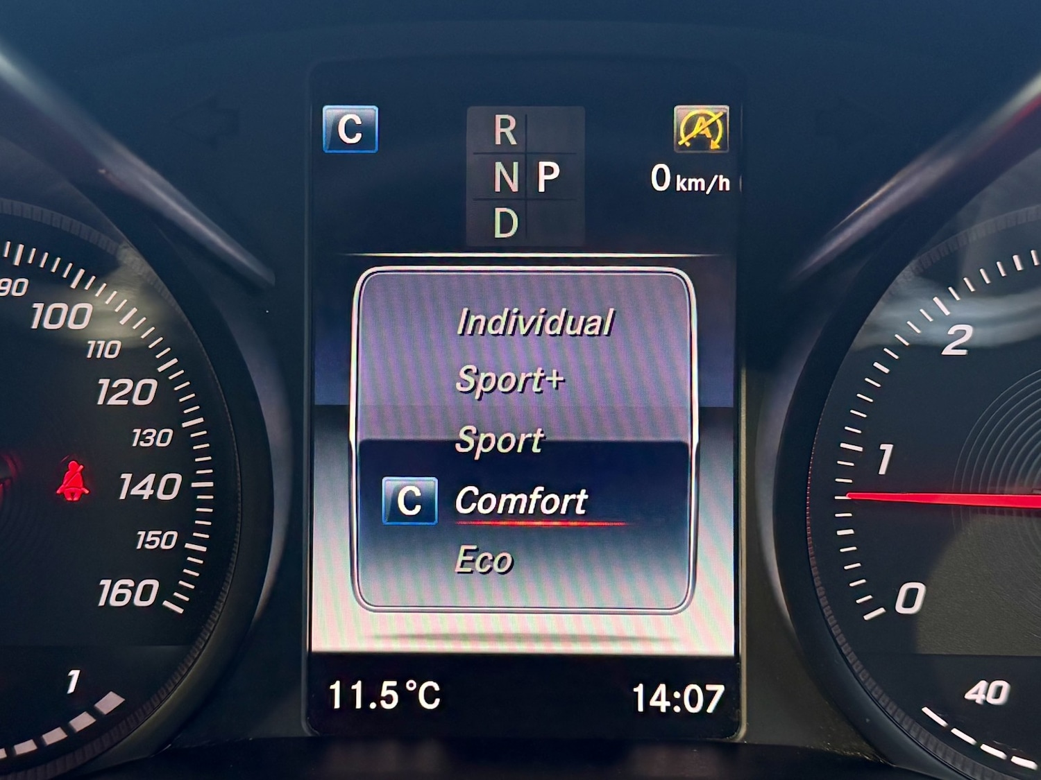 Used Mercedes-Benz GLC 2018 for sale - 77342656: Photo 65