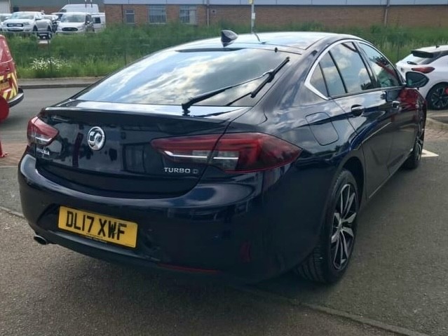 Used Vauxhall Insignia 2017 for sale - 76718419: Photo 5