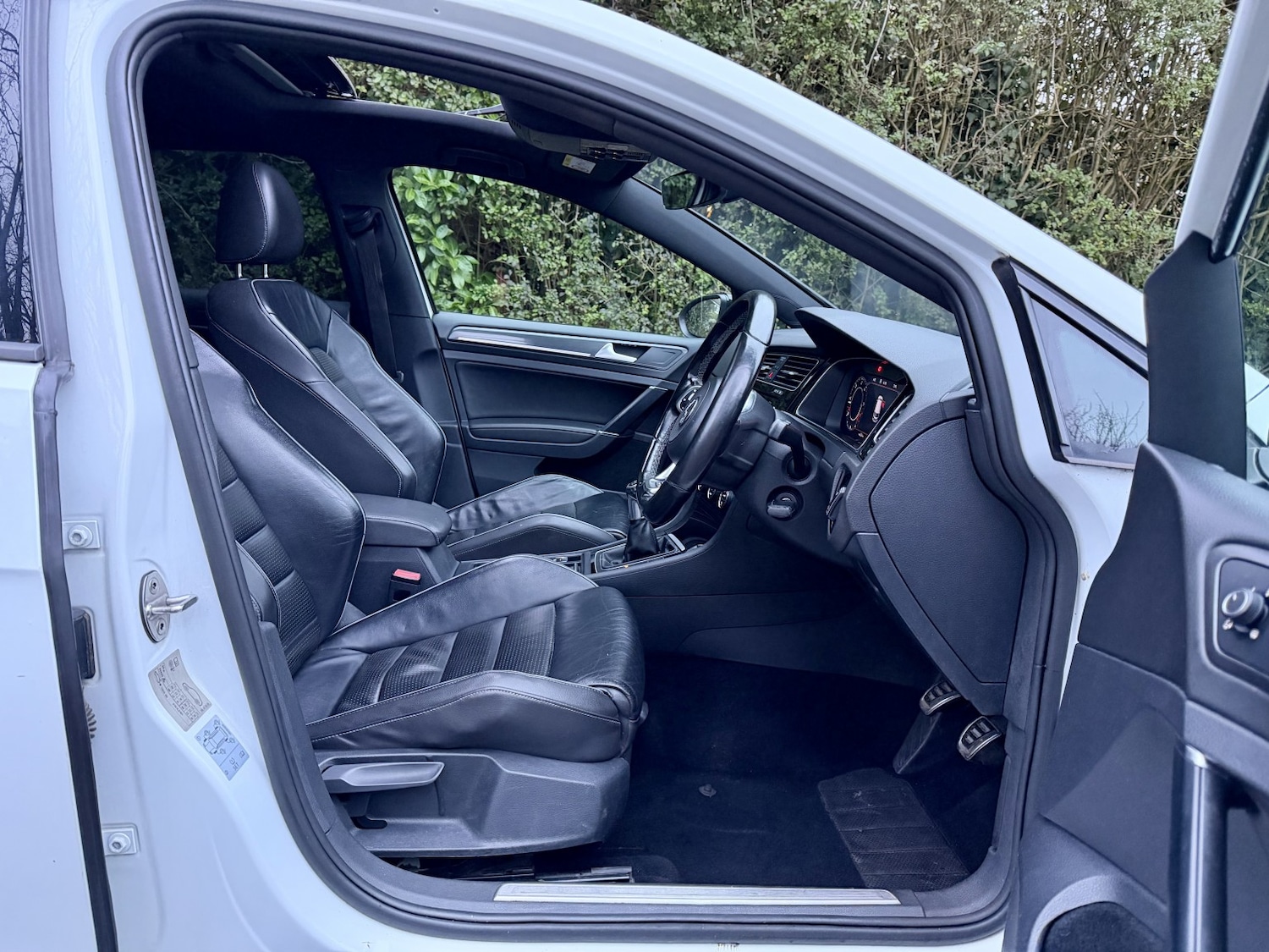 Used Volkswagen Golf 2017 for sale - 77329163: Photo 14