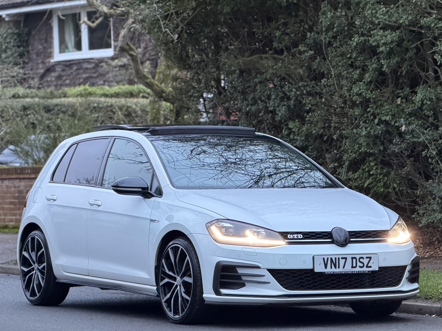 Used Volkswagen Golf 2017 for sale - 77329163: Photo 17