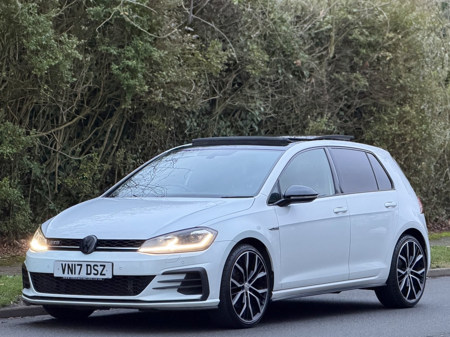 Used Volkswagen Golf 2017 for sale - 77329163: Photo 23