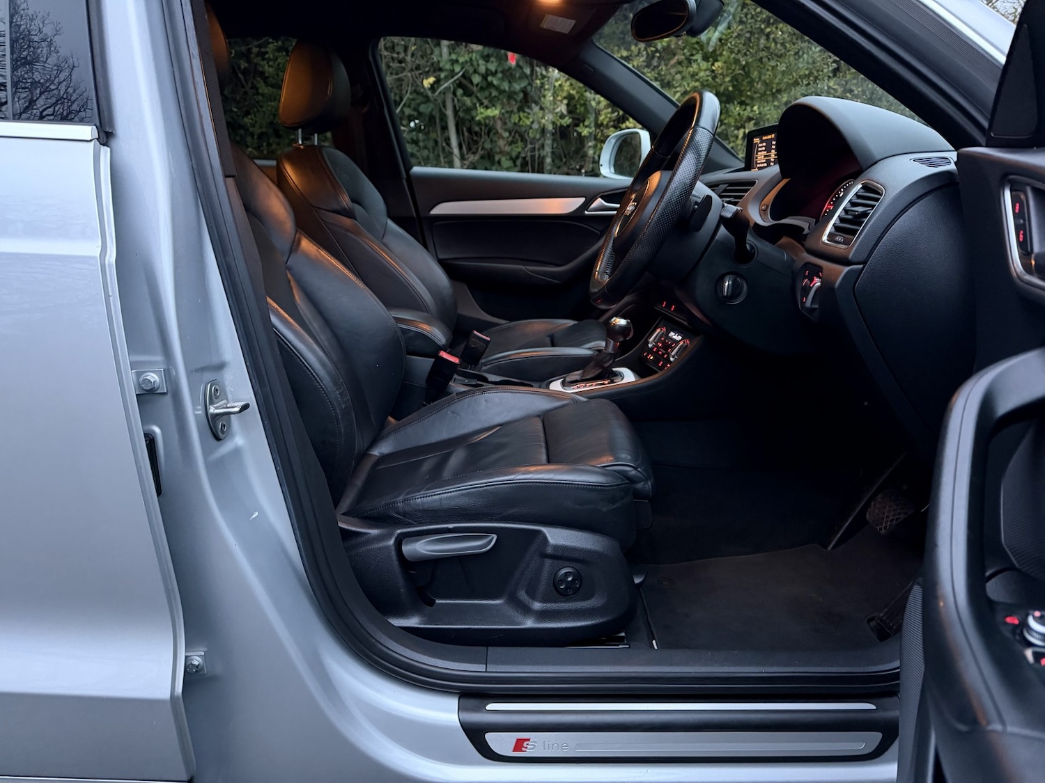 Used Audi Q3 2013 for sale - 76718426: Photo 11