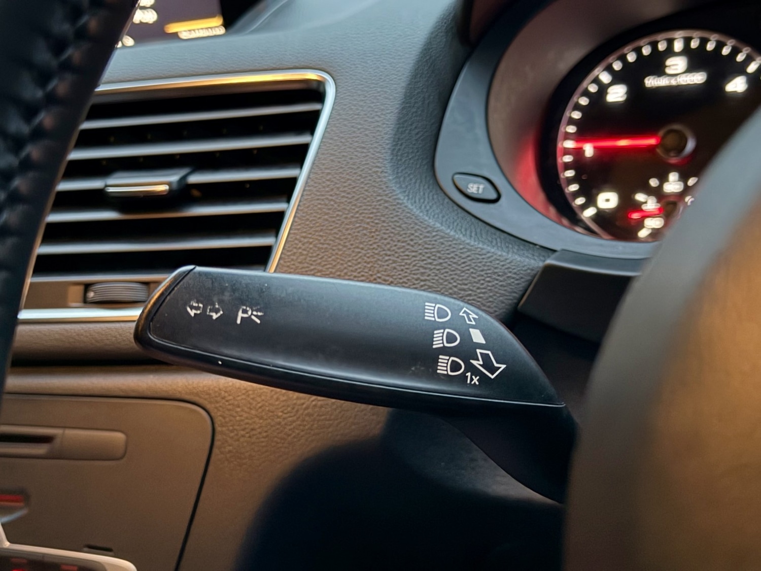 Used Audi Q3 2013 for sale - 76718426: Photo 52