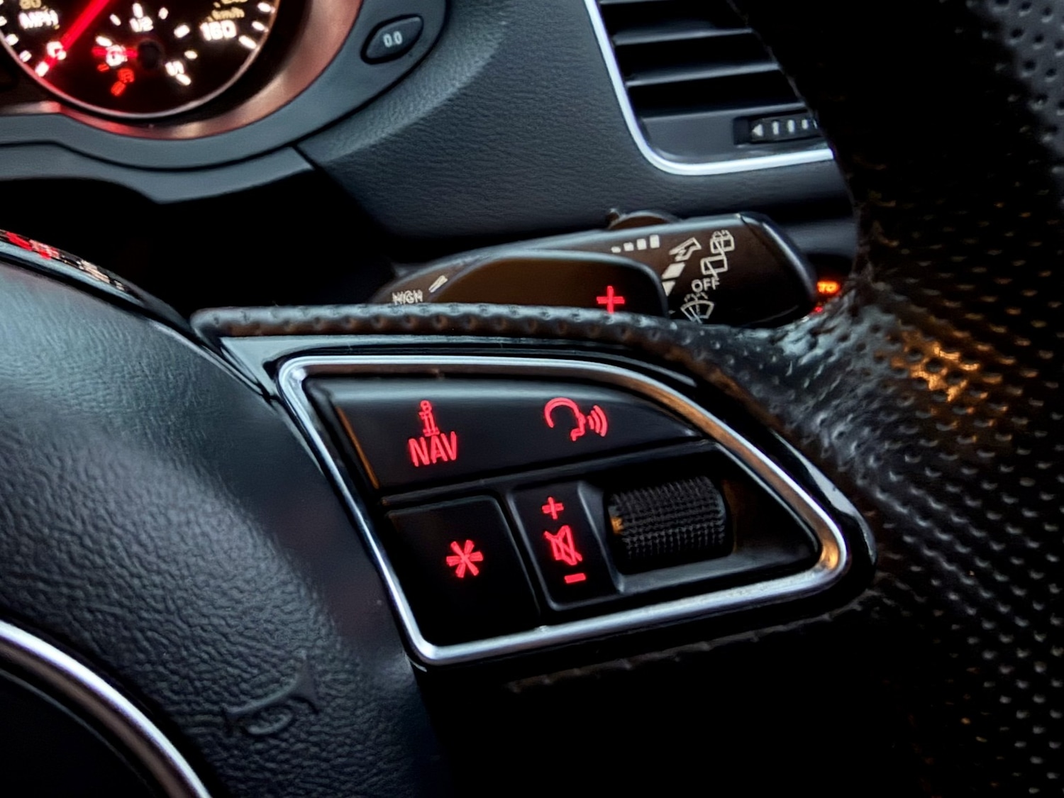 Used Audi Q3 2013 for sale - 76718426: Photo 53