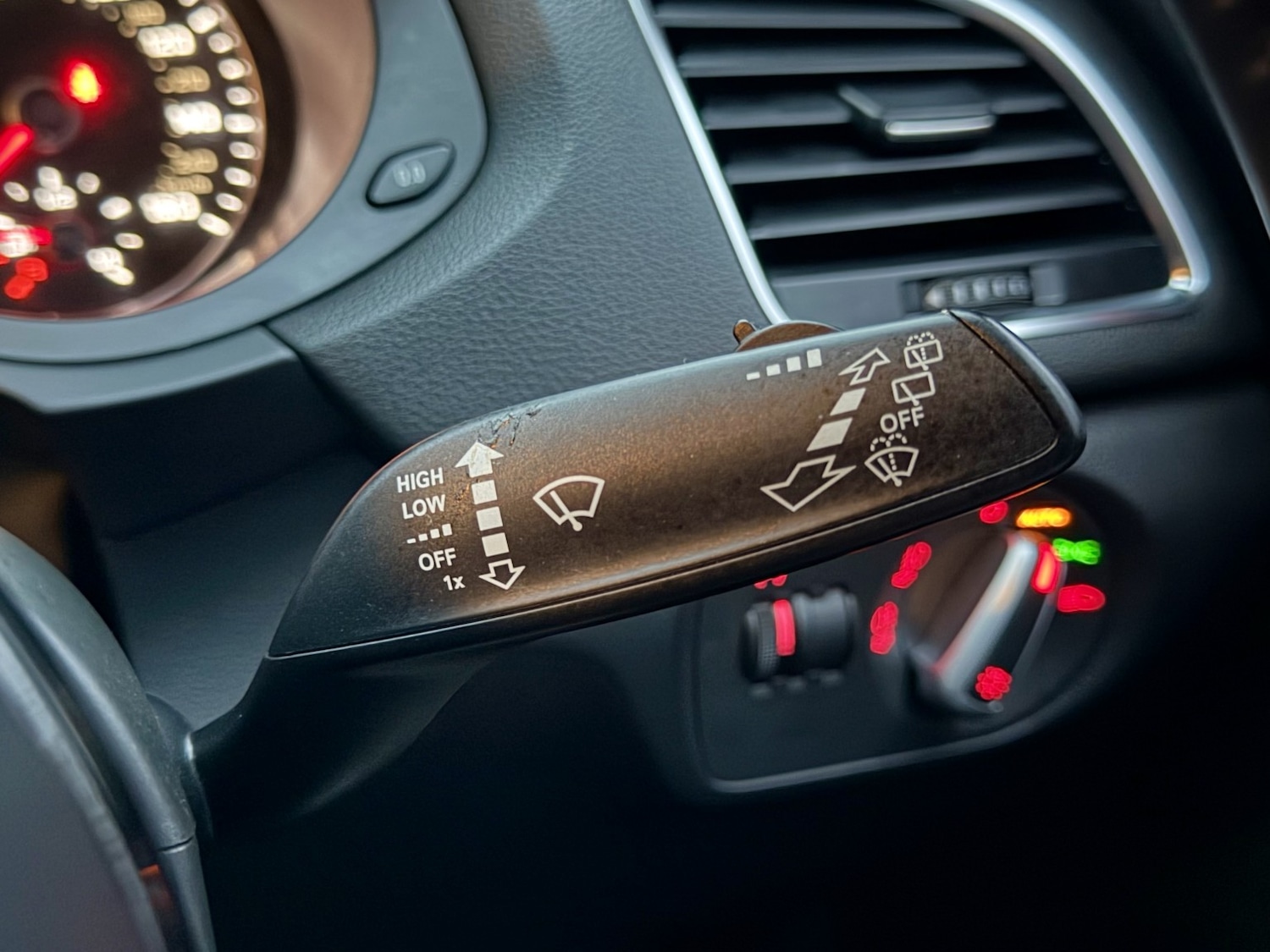 Used Audi Q3 2013 for sale - 76718426: Photo 54