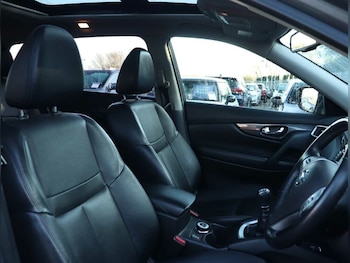 Used Nissan X-Trail 2015 for sale - 79556913: Photo