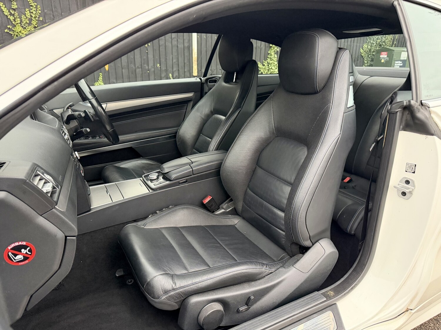 Used Mercedes-Benz E Class 2016 for sale - 76718424: Photo 38