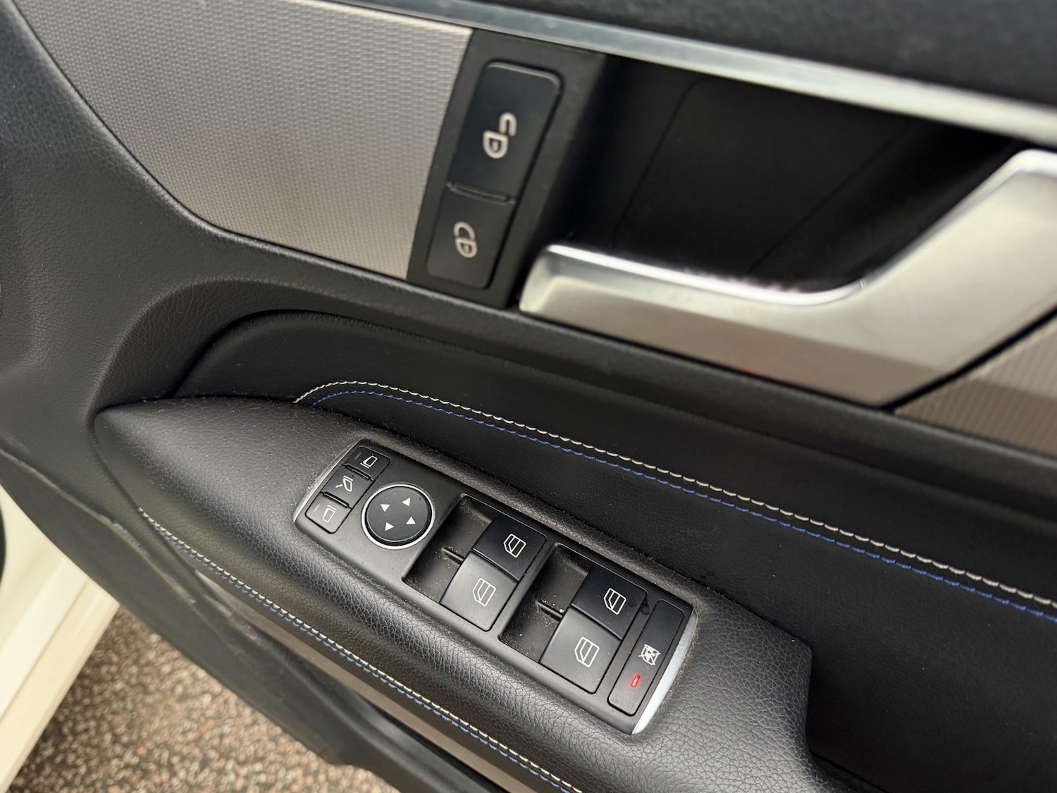 Used Mercedes-Benz E Class 2016 for sale - 76718424: Photo 51