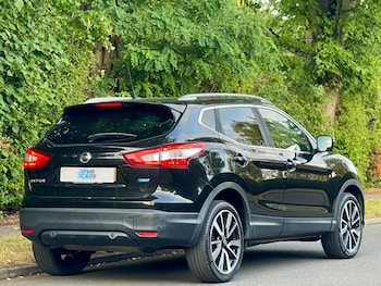 Used Nissan Qashqai 2015 for sale - 75202698: Photo