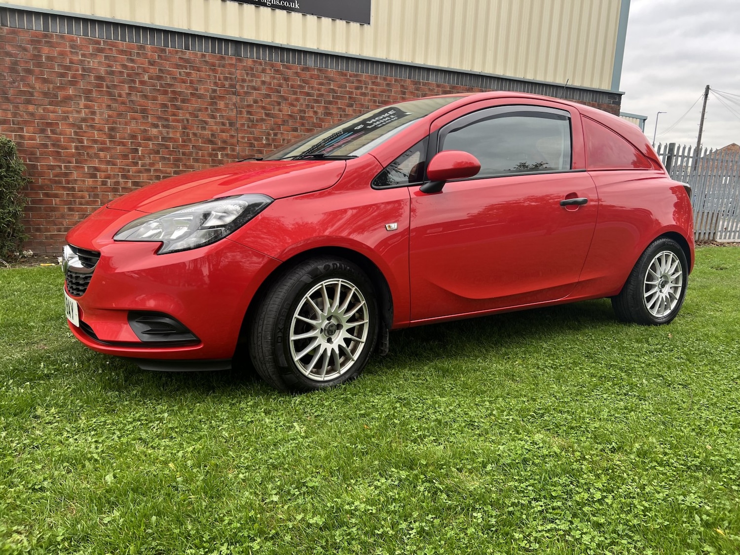 Used Vauxhall Corsa 2016 for sale - 76792413: Photo 5