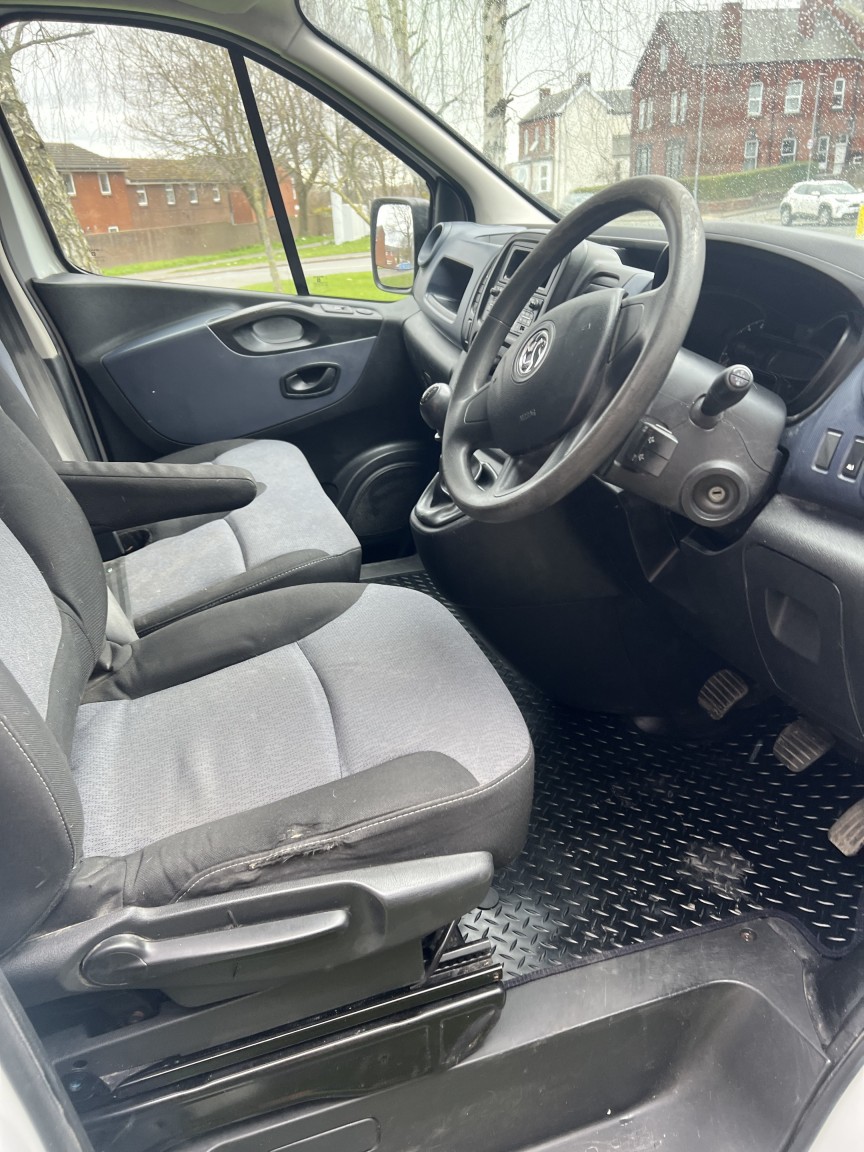 Used Vauxhall Vivaro 2015 for sale - 77516082: Photo 14