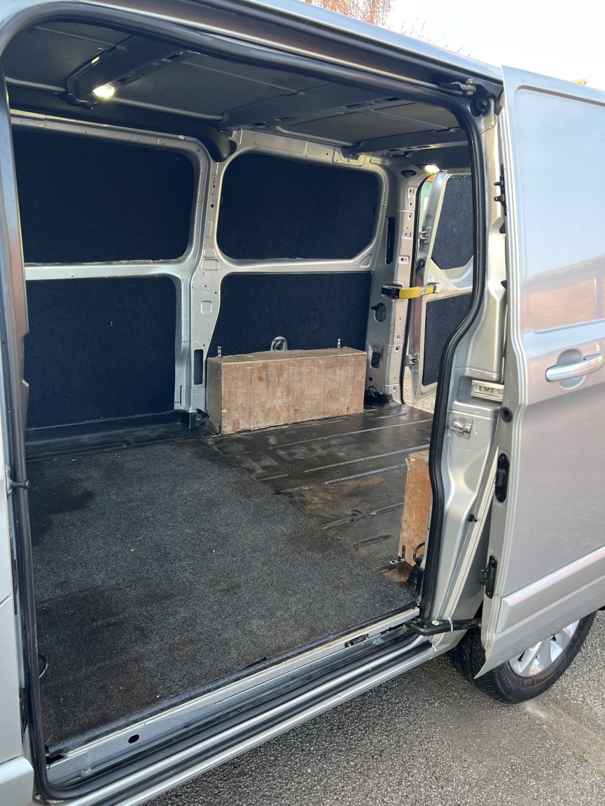 Used Ford Transit Custom 2013 for sale - 76792417: Photo 15