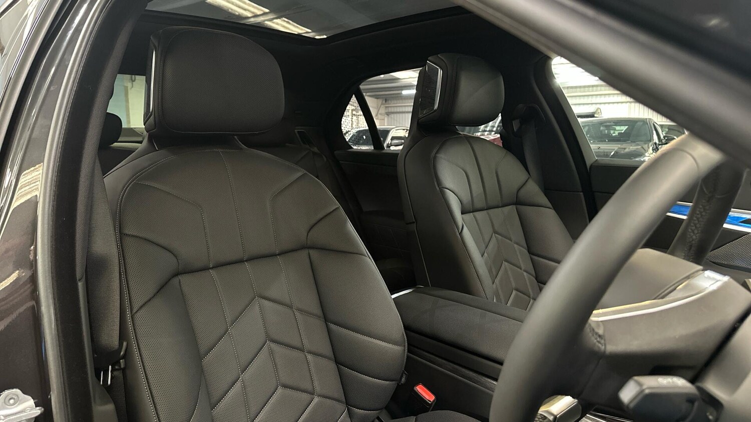 Used BMW i7 2025 for sale - 77616855: Photo 11