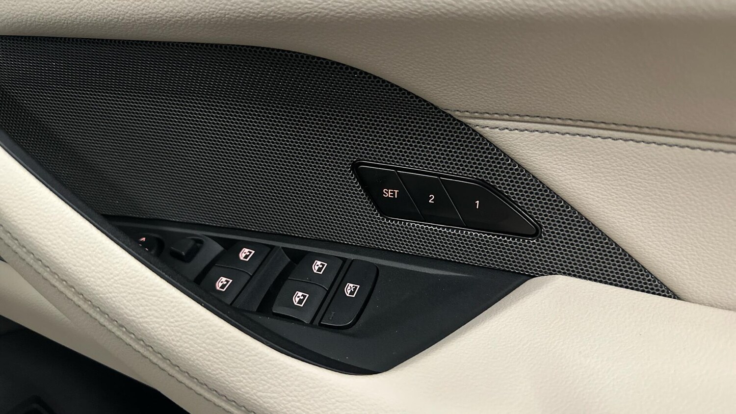 Used BMW i4 2025 for sale - 77616847: Photo 60