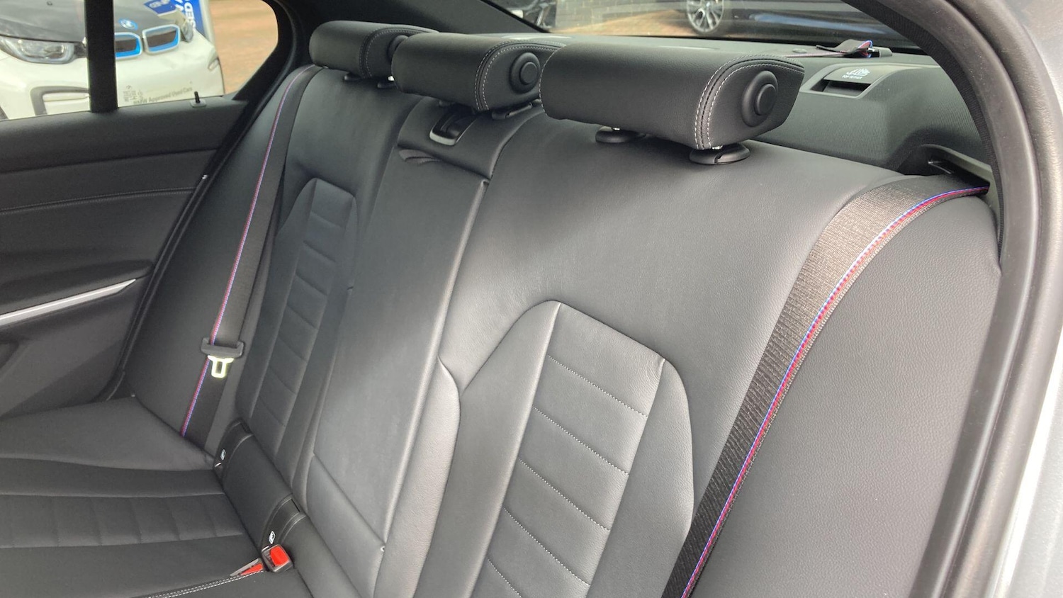 Used BMW 3 Series 2023 for sale - 77625248: Photo 12