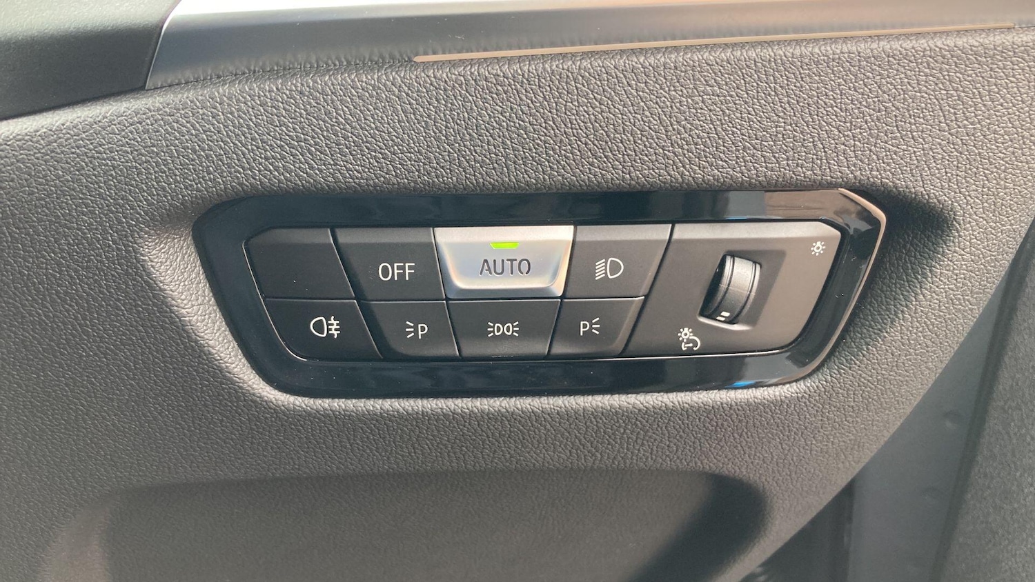 Used BMW 3 Series 2023 for sale - 77625248: Photo 23