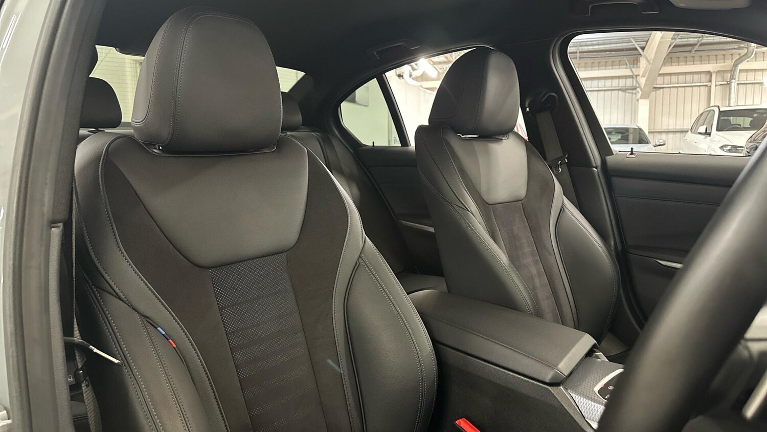 Used BMW 3 Series 2024 for sale - 77616842: Photo 11