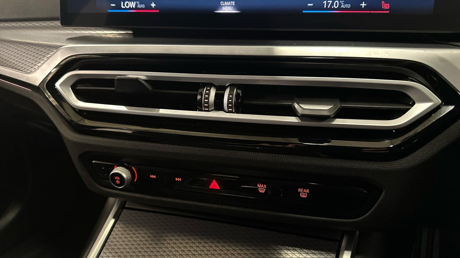 Used BMW 3 Series 2024 for sale - 77616842: Photo 21