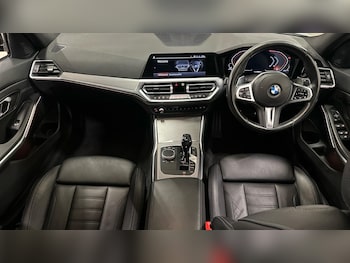 Used BMW 3 Series 2019 for sale - 77616823: Photo