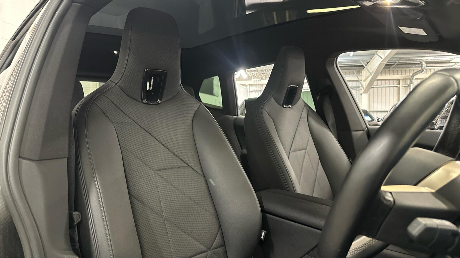 Used BMW iX 2022 for sale - 77616844: Photo 11