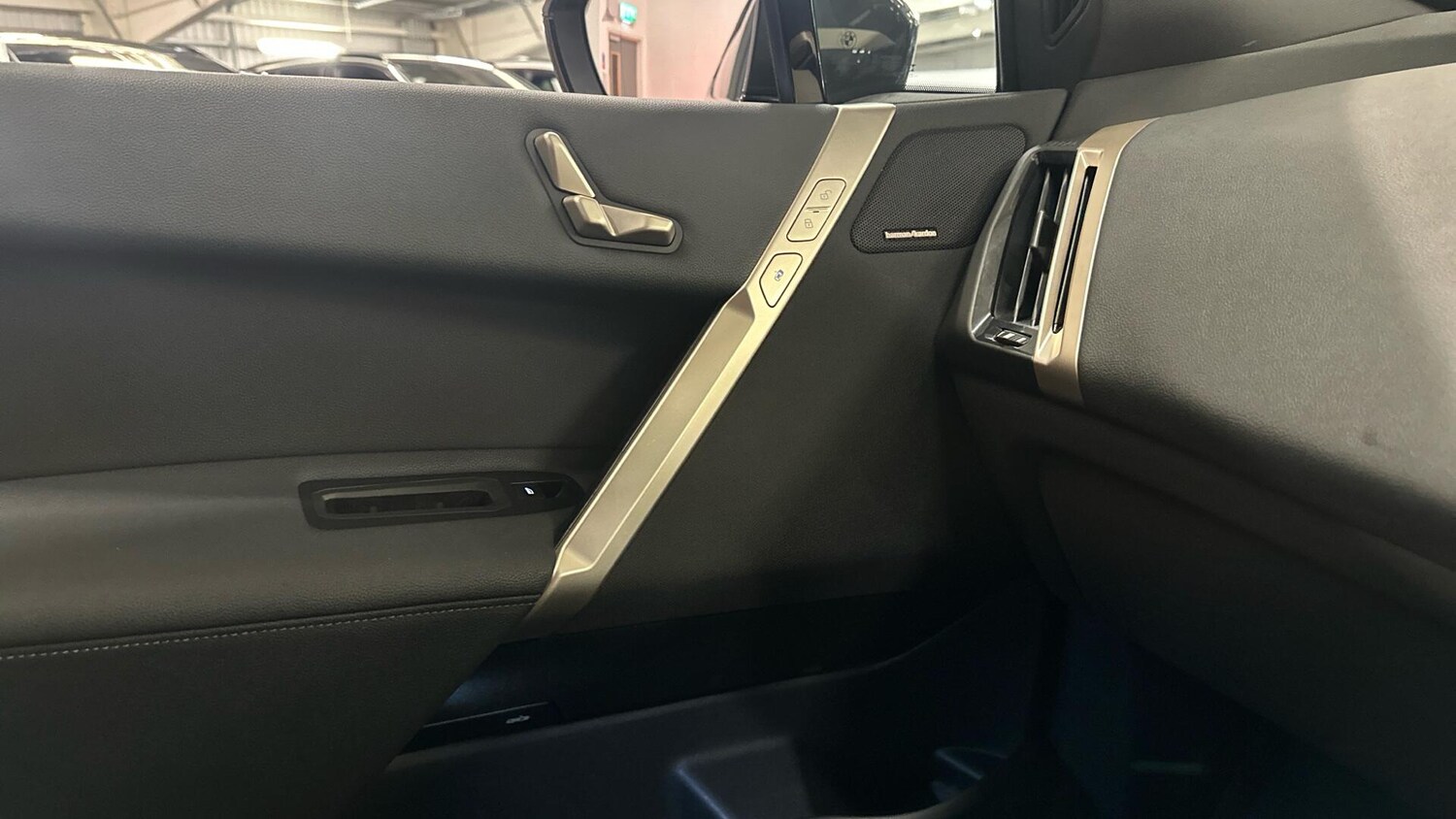 Used BMW iX 2022 for sale - 77616844: Photo 32