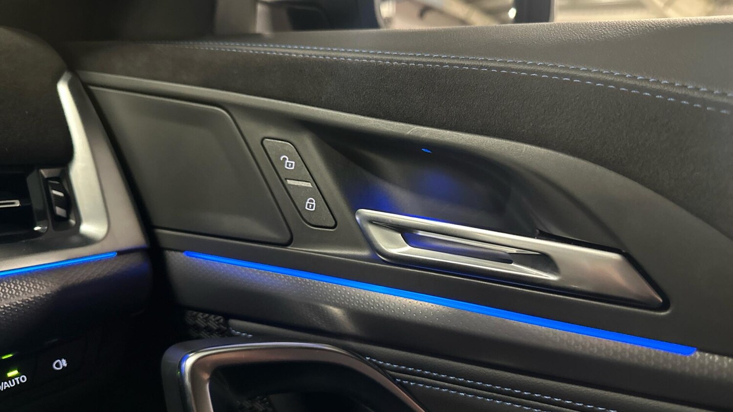 Used BMW iX2 for sale - 78135812: Photo 38