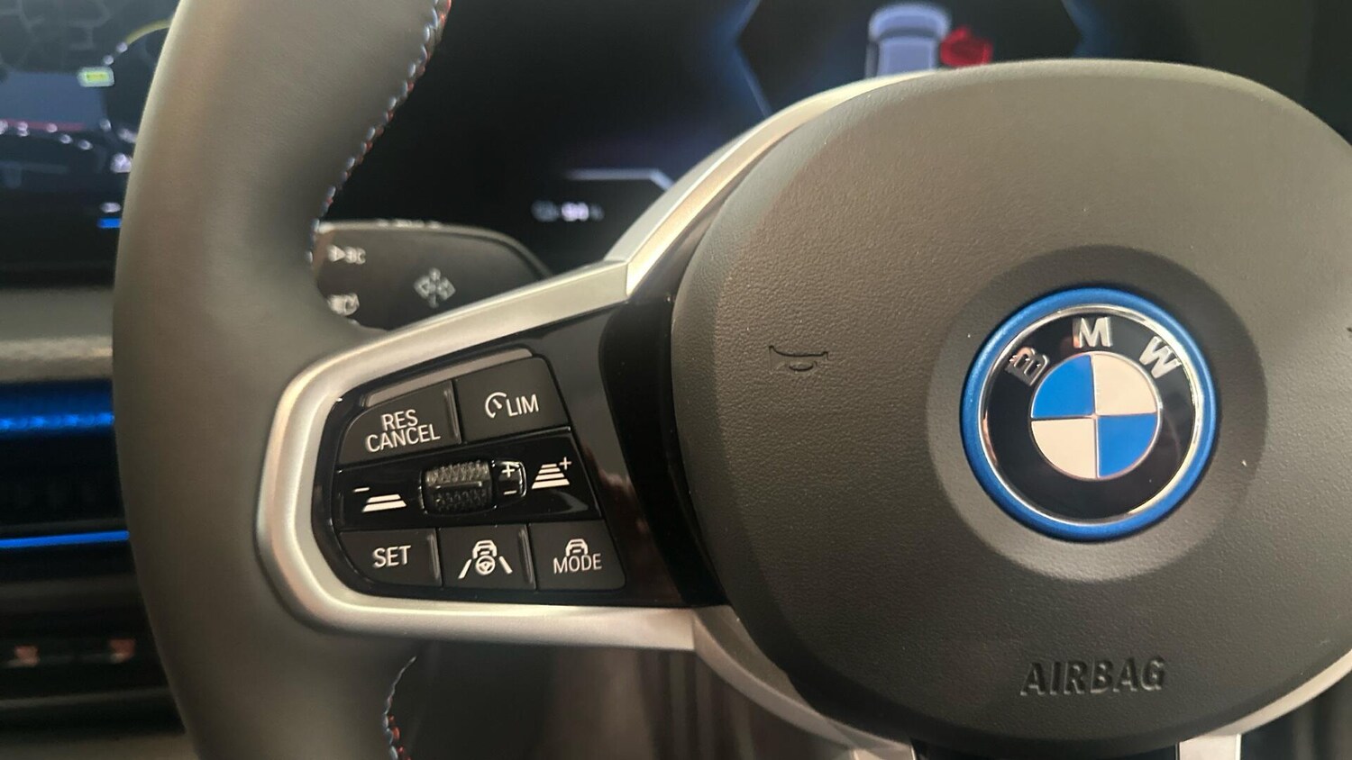 Used BMW i4 for sale - 77616831: Photo 17