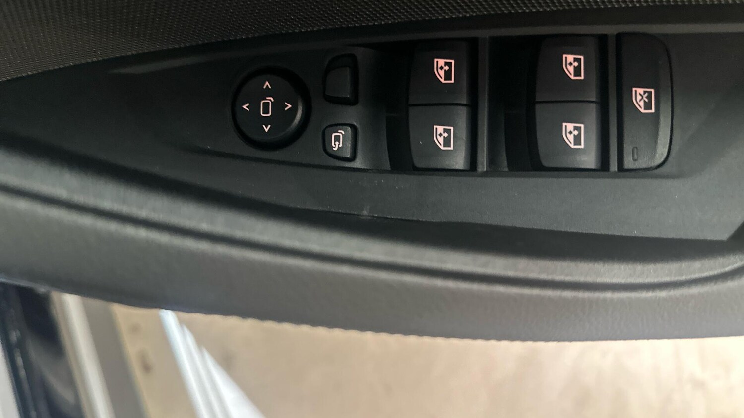 Used BMW i4 for sale - 77616831: Photo 31