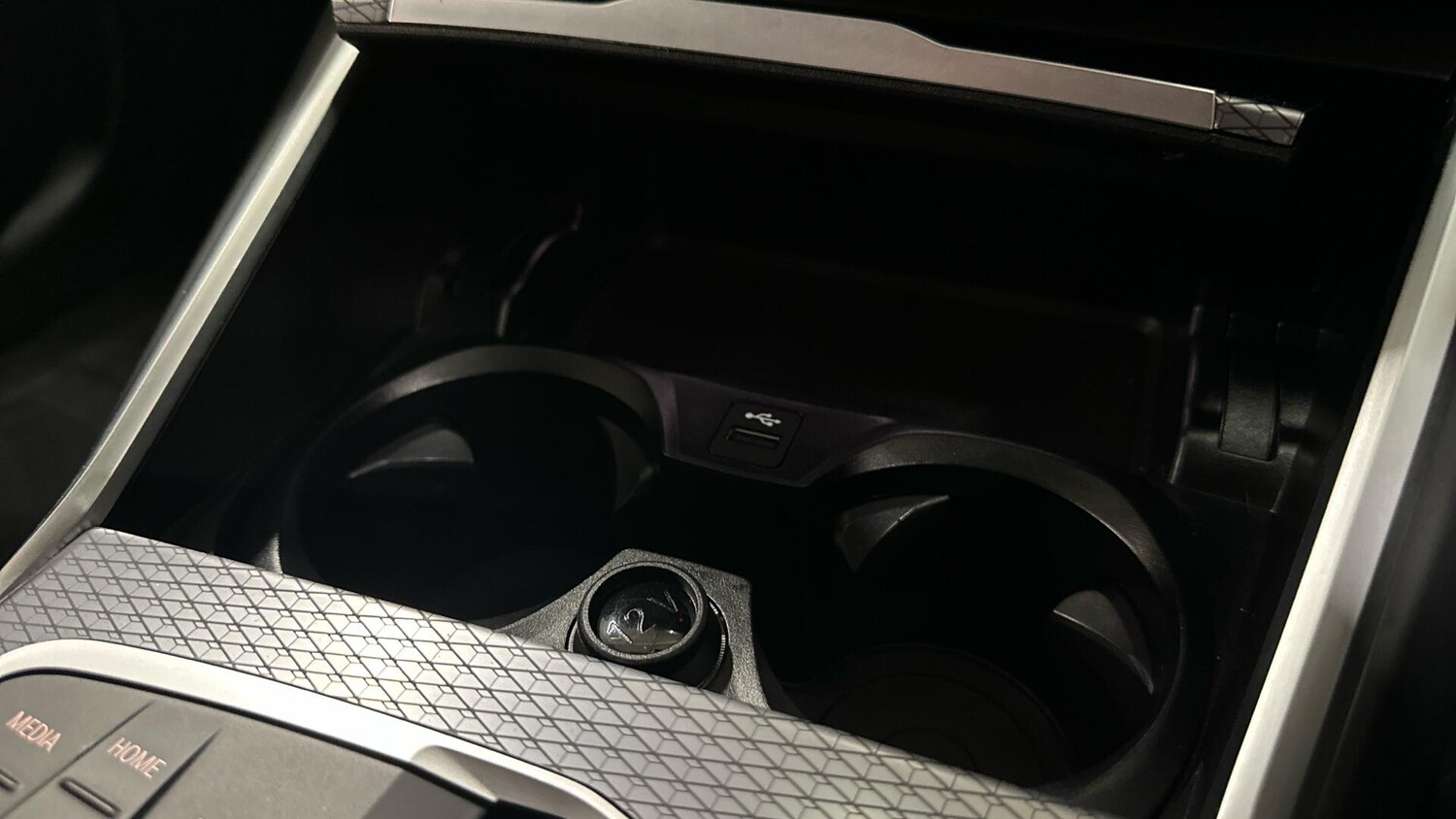 Used BMW 3 Series 2024 for sale - 77853669: Photo 29