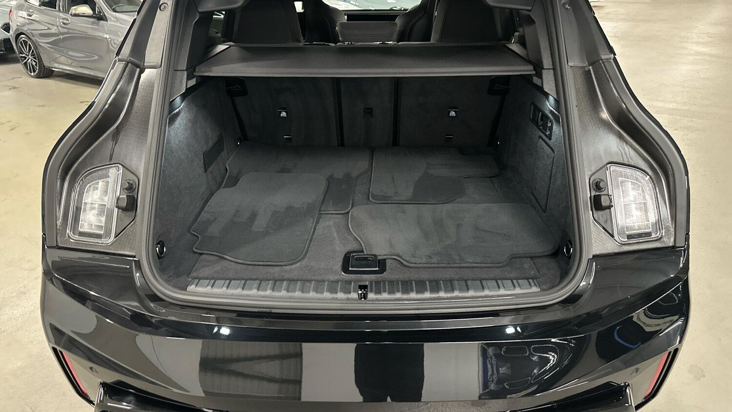 Used BMW iX 2025 for sale - 77616840: Photo 13