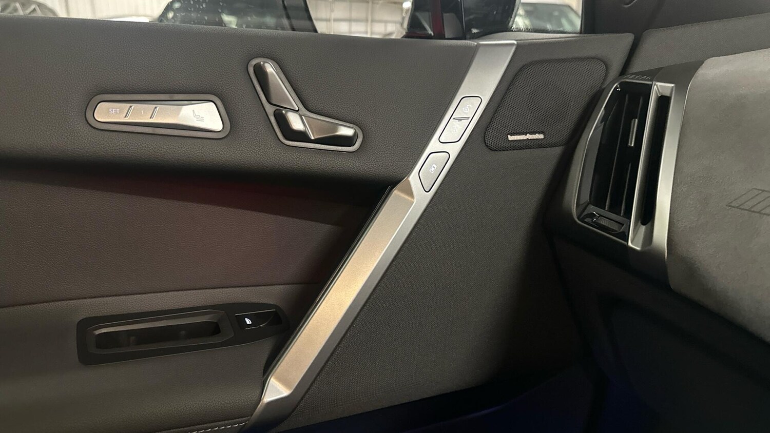 Used BMW iX for sale - 78135832: Photo 36