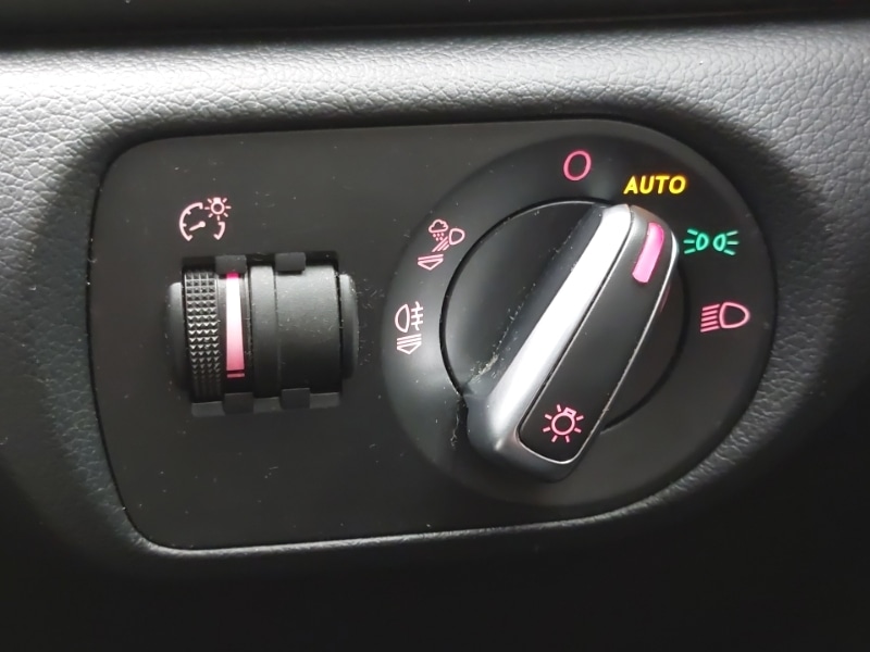 Used Audi Q3 2017 for sale - 77837995: Photo 17